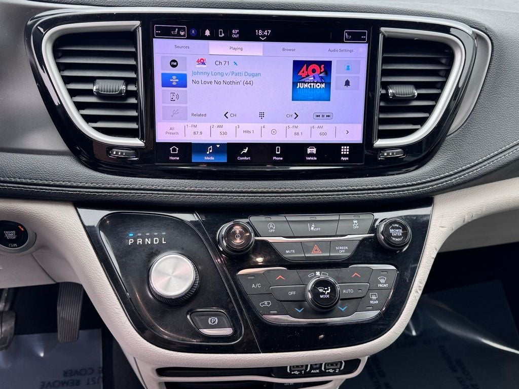 2022 Chrysler Pacifica Touring L