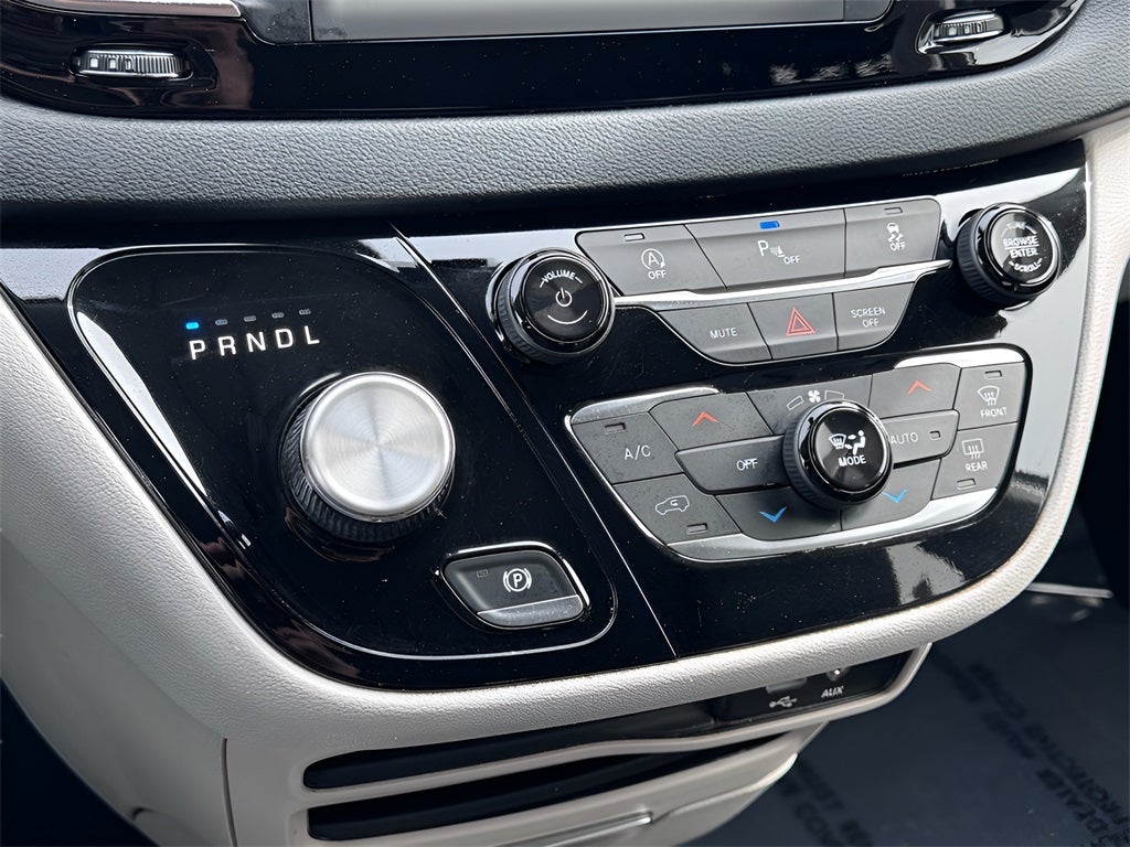 2020 Chrysler Pacifica Touring L