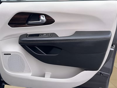 2022 Chrysler Pacifica Limited