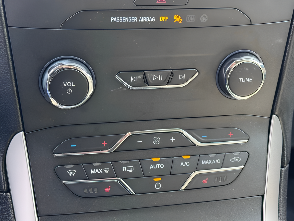 2020 Ford Edge SEL