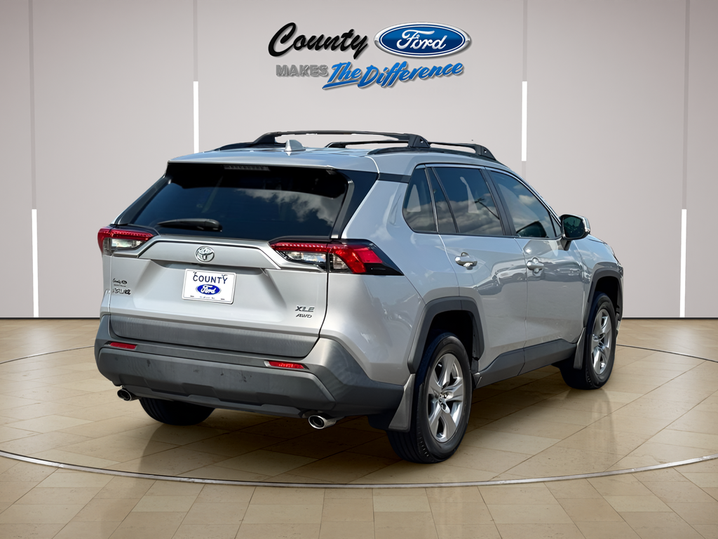 2022 Toyota RAV4 XLE
