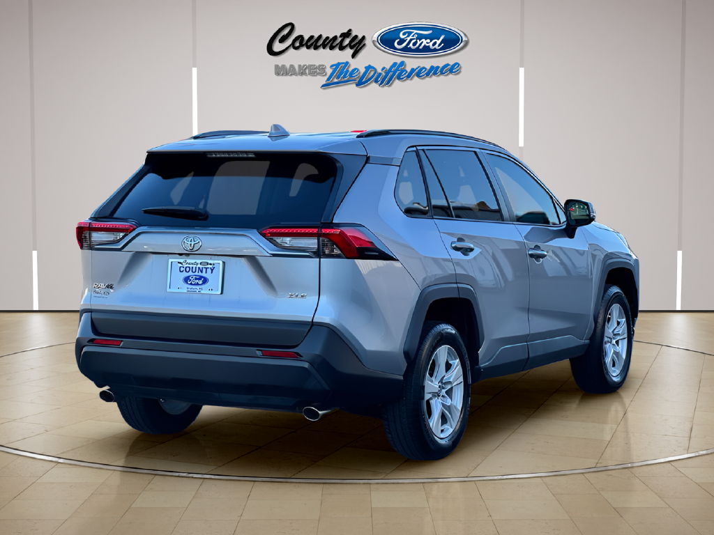 2020 Toyota RAV4 XLE