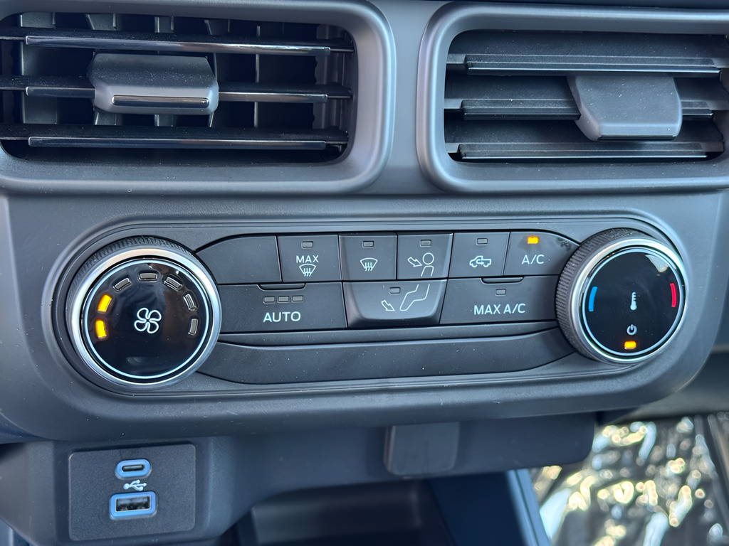 2023 Ford Maverick XL
