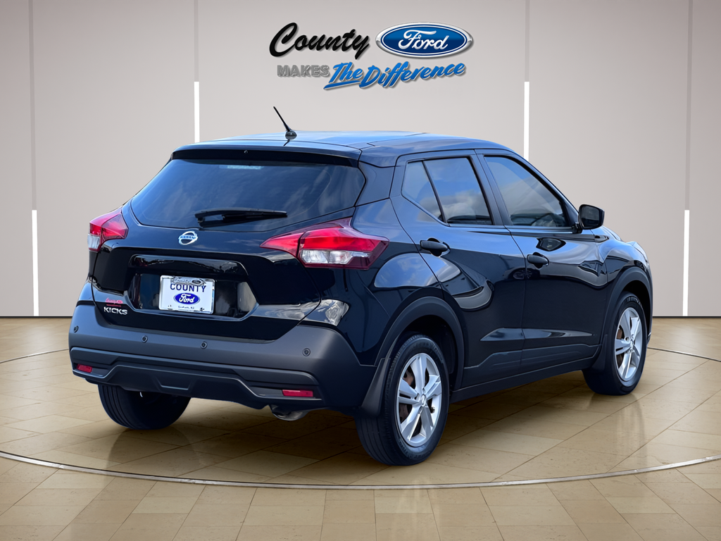 2020 Nissan Kicks S