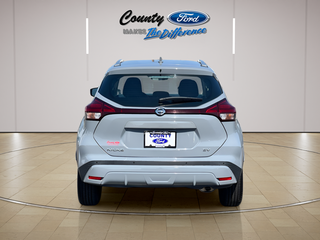 2021 Nissan Kicks SV