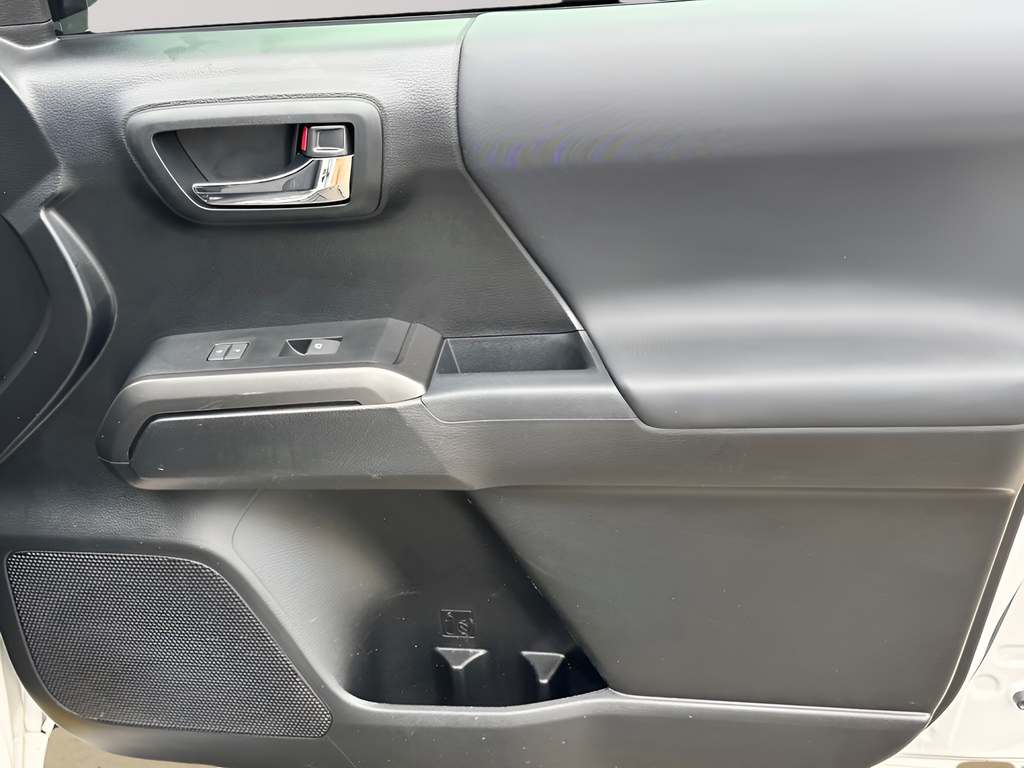 2022 Toyota Tacoma TRD Off-Road V6