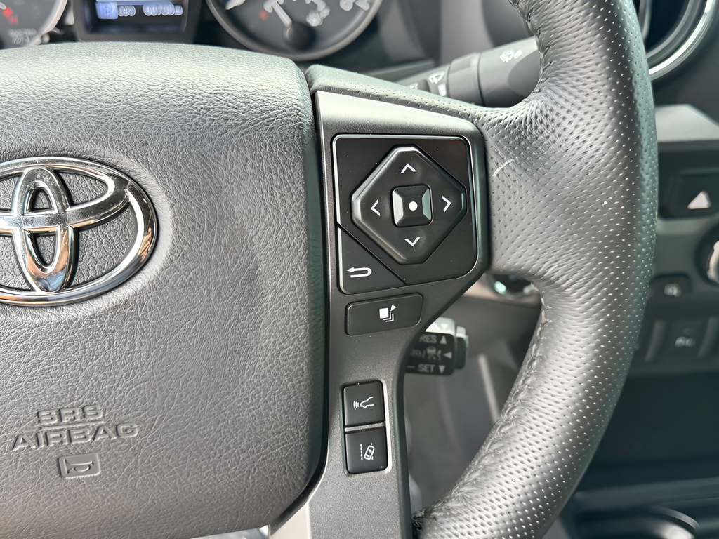 2022 Toyota Tacoma TRD Off-Road V6