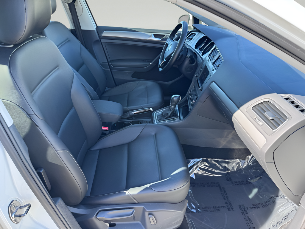 2017 Volkswagen Golf Wolfsburg