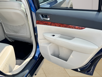 2011 Subaru Outback 2.5i Limited