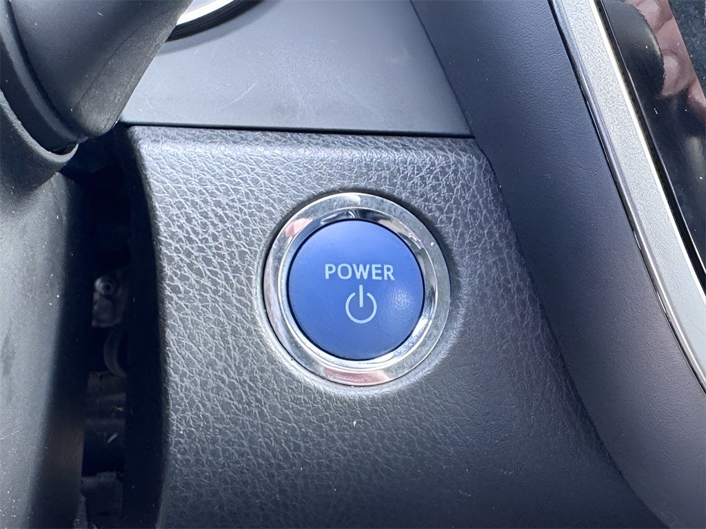 2023 Toyota Camry Hybrid XLE