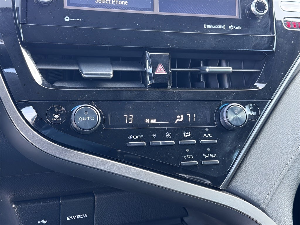 2023 Toyota Camry Hybrid XLE