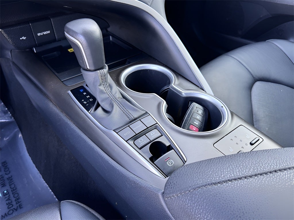 2023 Toyota Camry Hybrid XLE