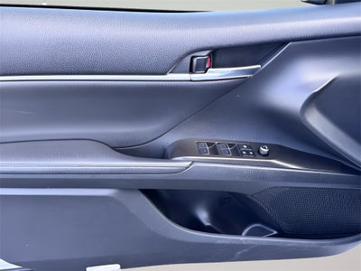 2023 Toyota Camry Hybrid XLE