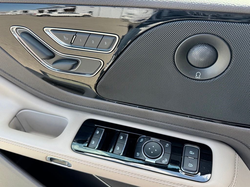 2021 Lincoln Aviator Reserve Premium