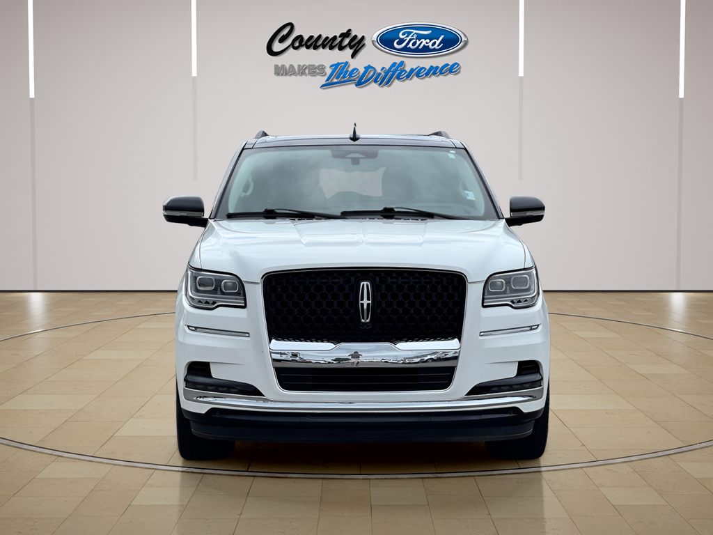 2022 Lincoln Navigator Black Label
