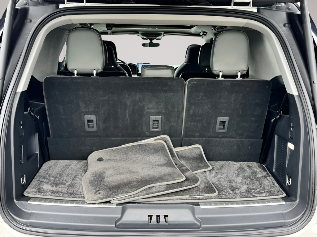 2022 Lincoln Navigator Black Label