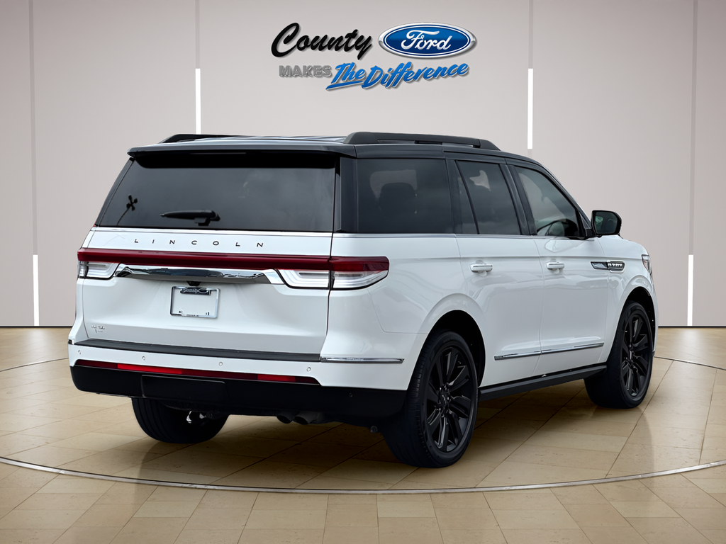 2022 Lincoln Navigator Black Label