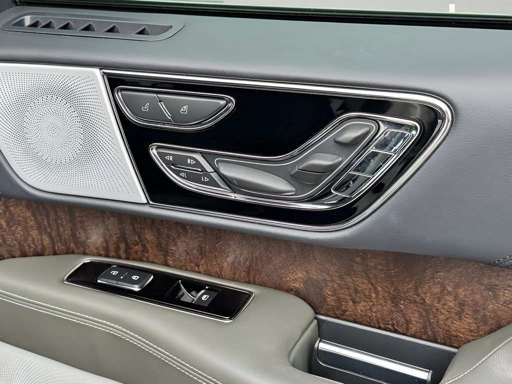 2022 Lincoln Navigator Black Label