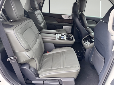 2022 Lincoln Navigator Black Label