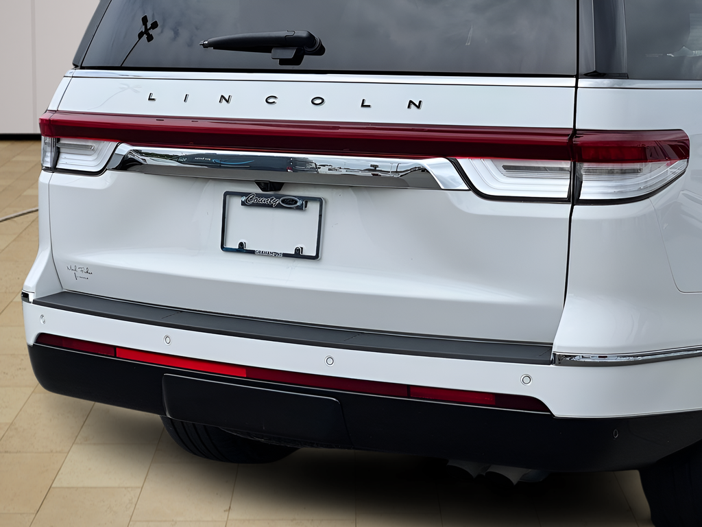 2022 Lincoln Navigator Black Label
