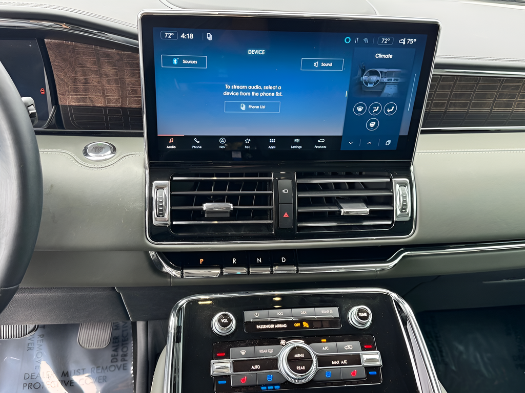 2022 Lincoln Navigator Black Label