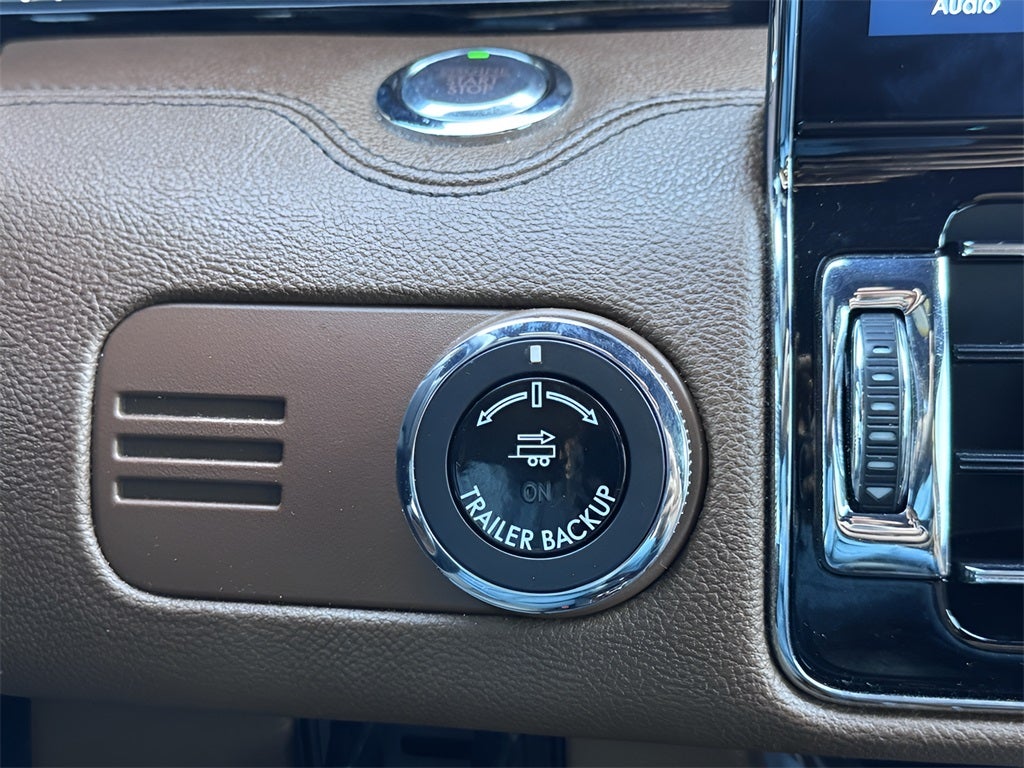 2022 Lincoln Navigator L Reserve