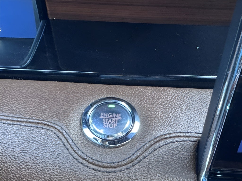 2022 Lincoln Navigator L Reserve