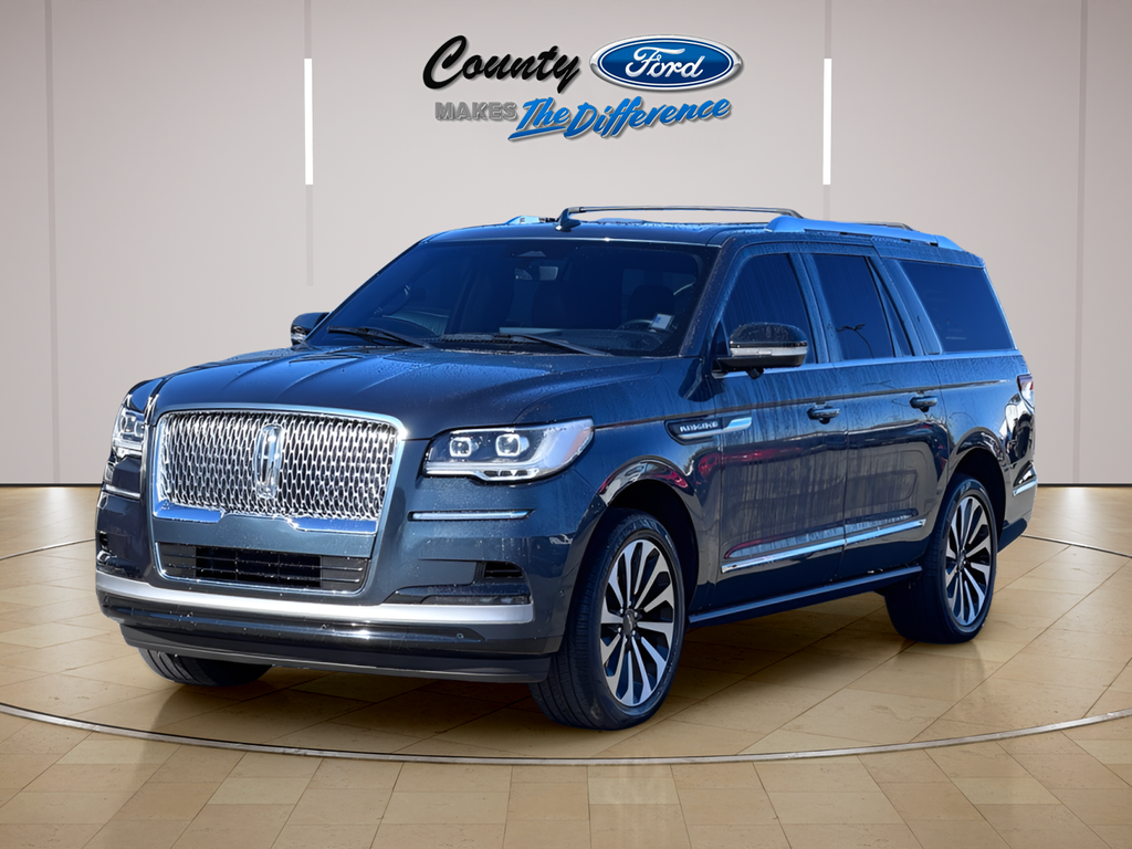 2022 Lincoln Navigator L Reserve