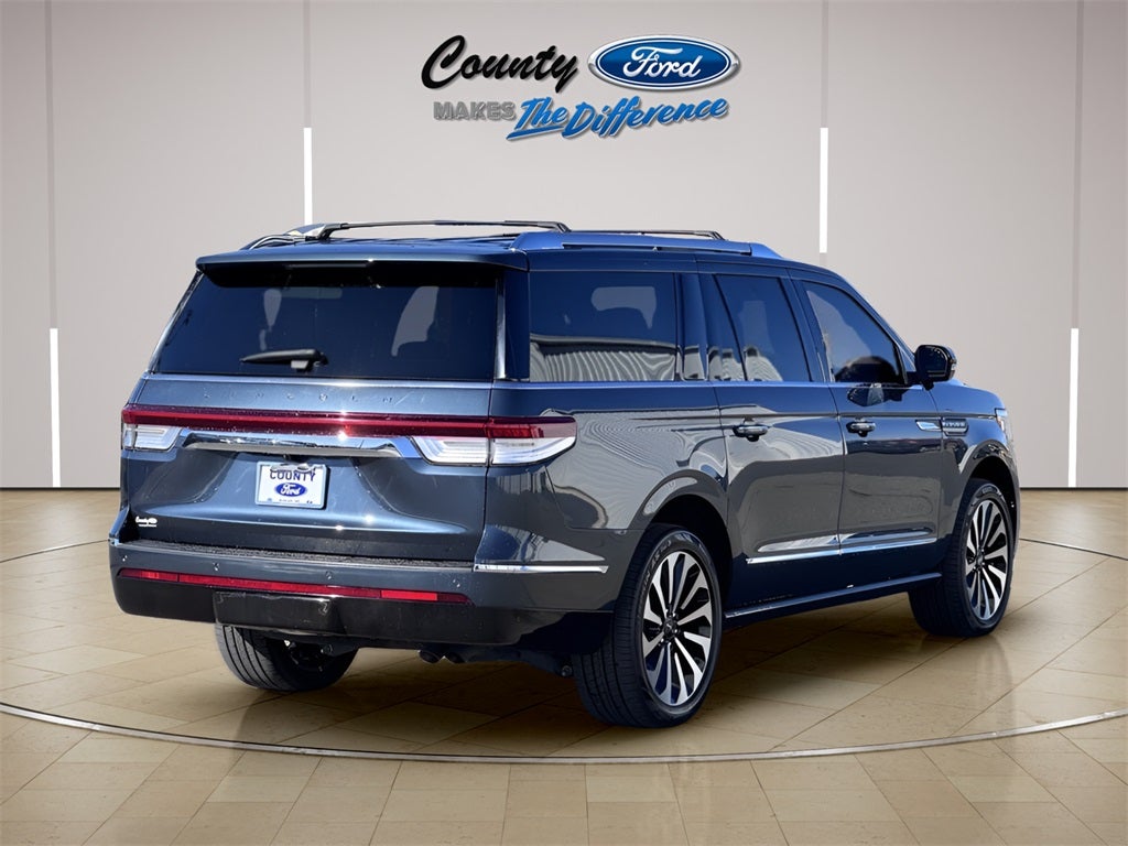 2022 Lincoln Navigator L Reserve