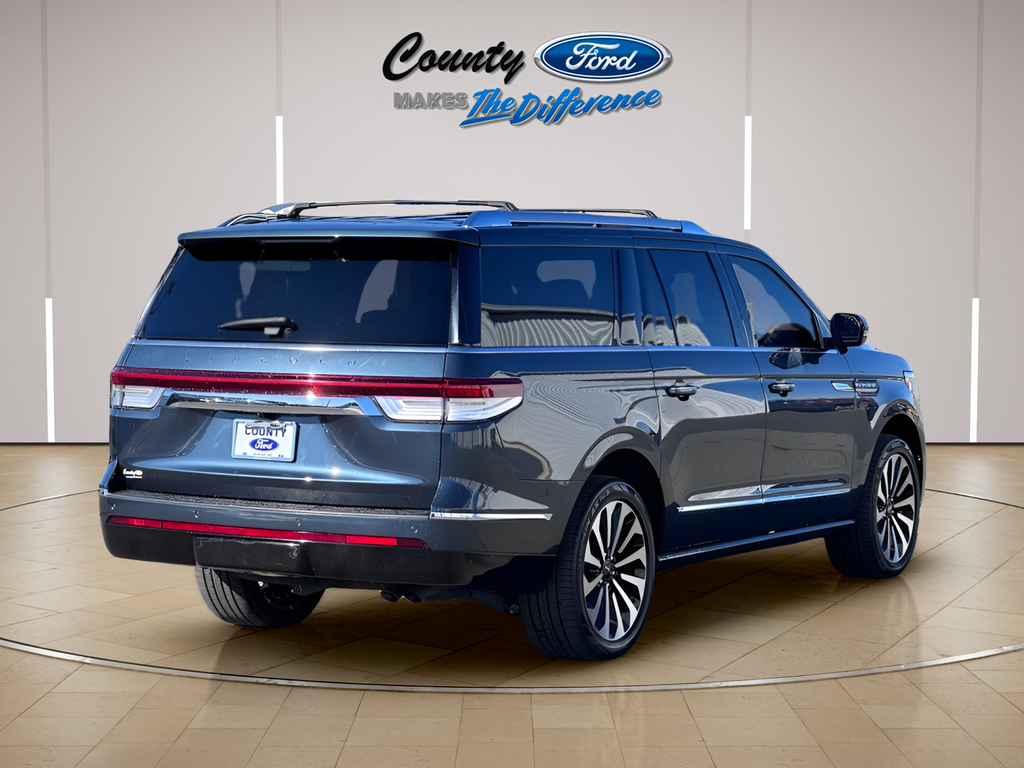 2022 Lincoln Navigator L Reserve