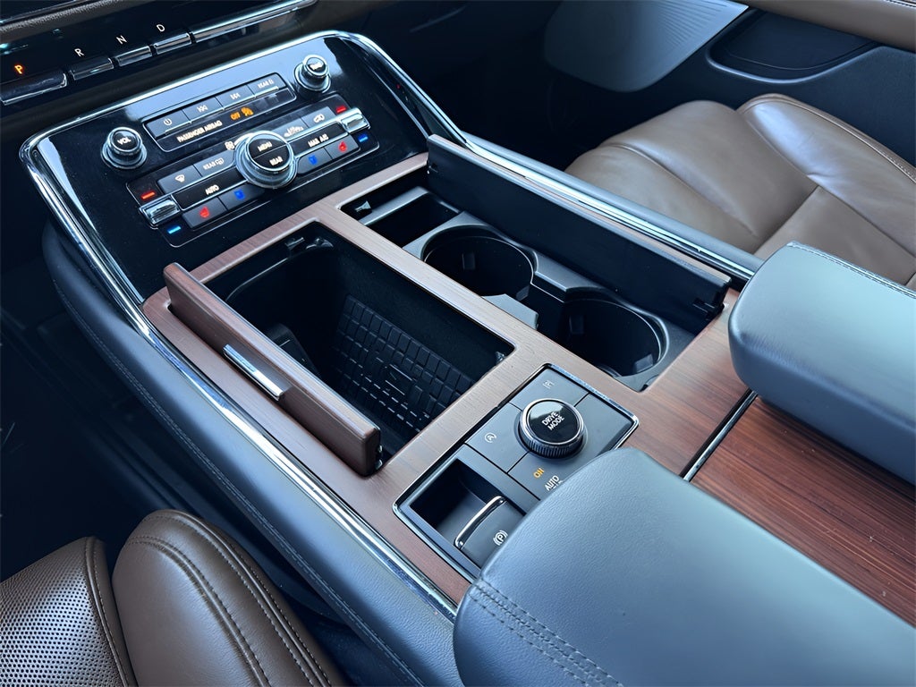 2022 Lincoln Navigator L Reserve