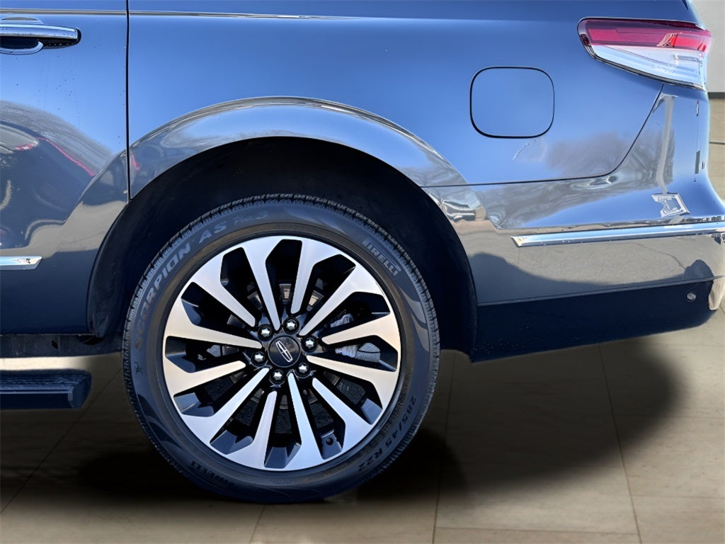 2022 Lincoln Navigator L Reserve