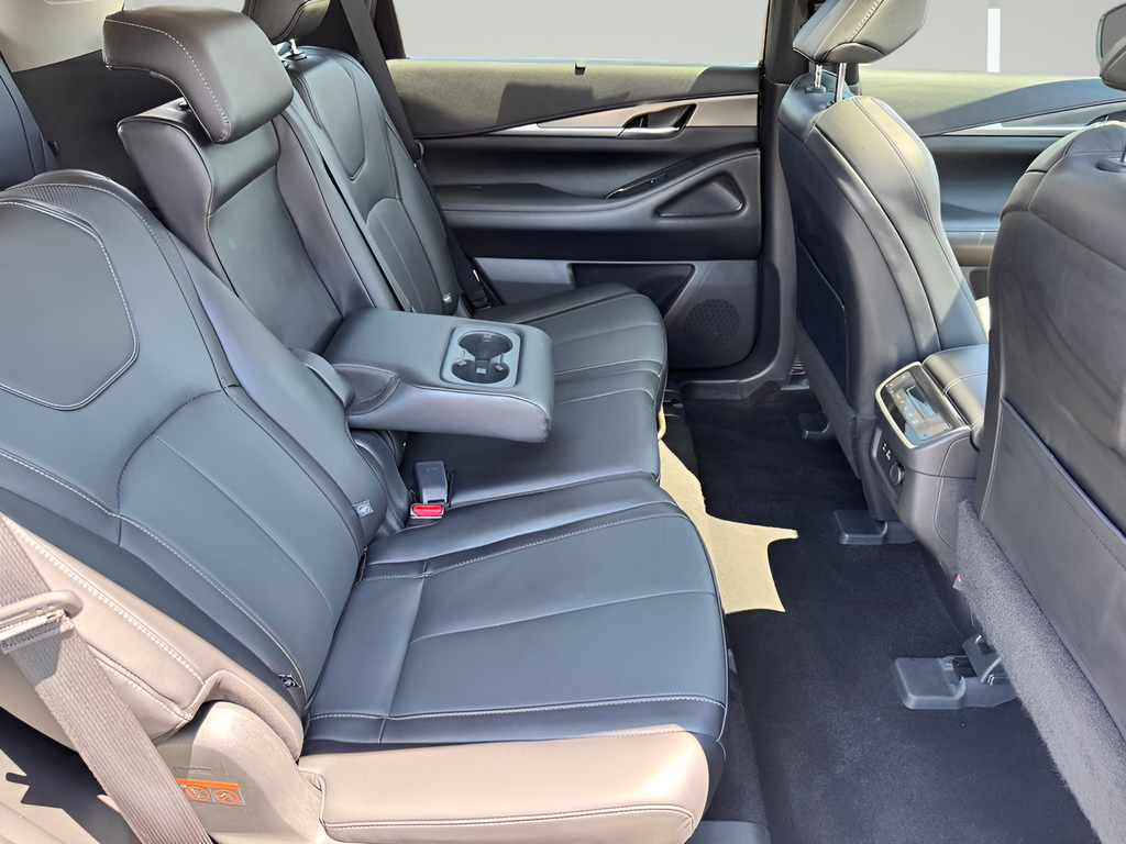 2024 INFINITI QX60 LUXE