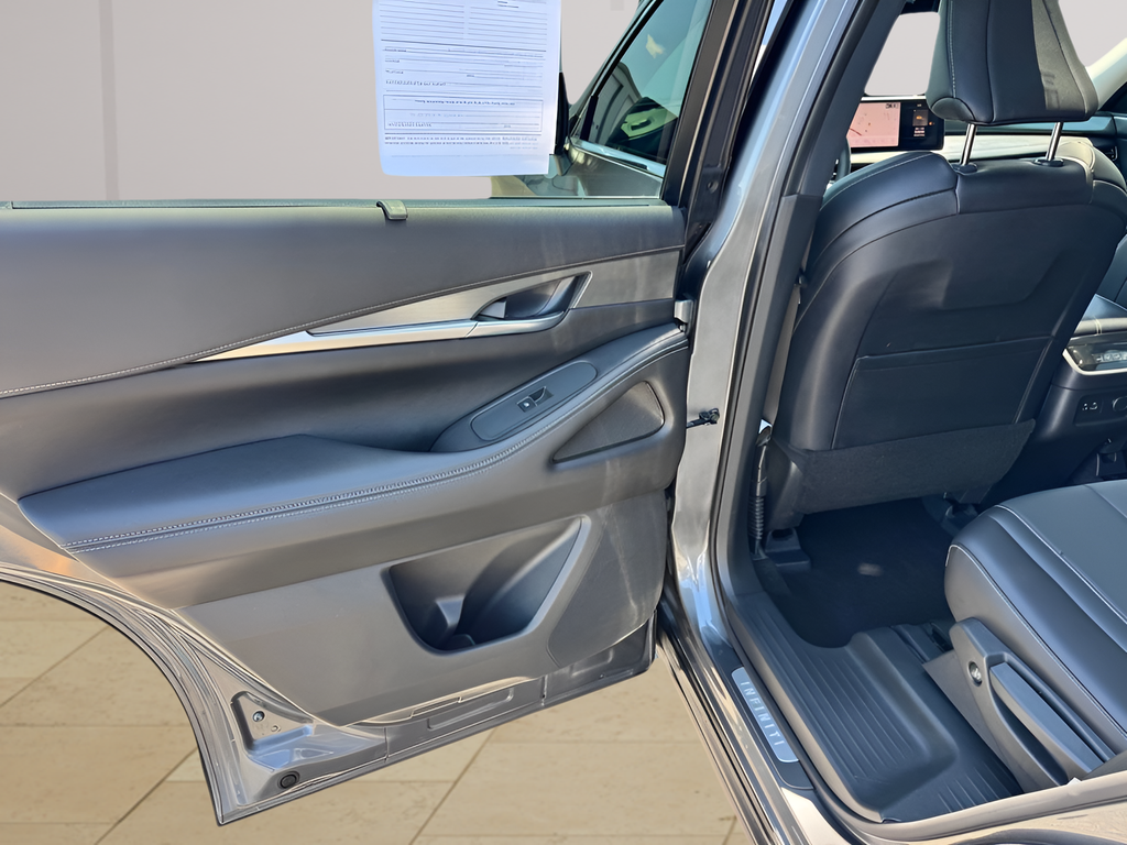 2024 INFINITI QX60 LUXE