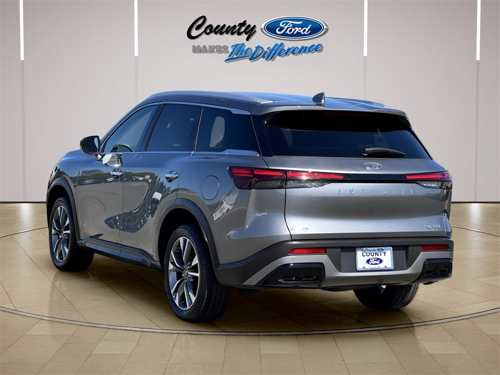 2024 INFINITI QX60 LUXE
