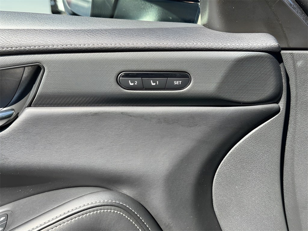 2024 INFINITI QX60 LUXE