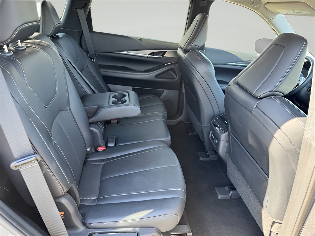 2024 INFINITI QX60 LUXE