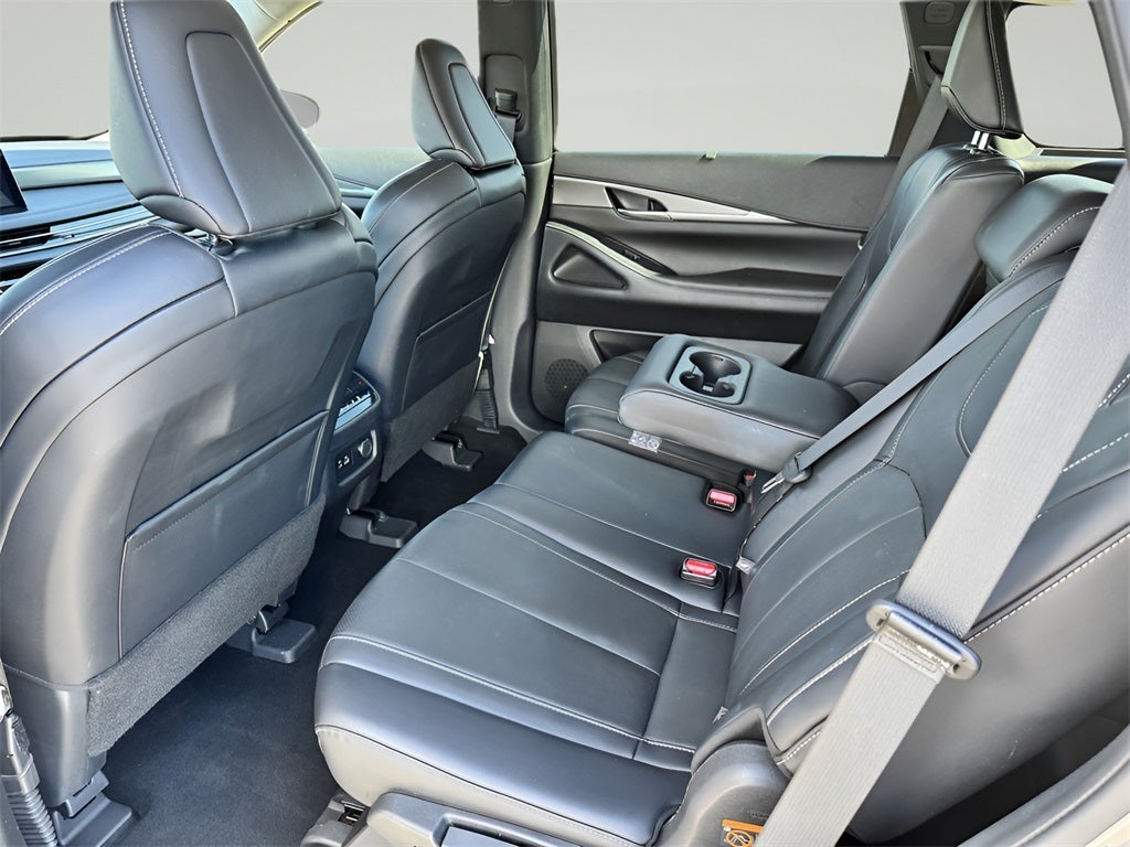 2024 INFINITI QX60 LUXE