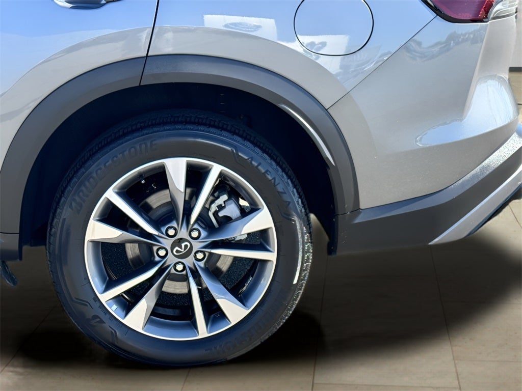 2024 INFINITI QX60 LUXE