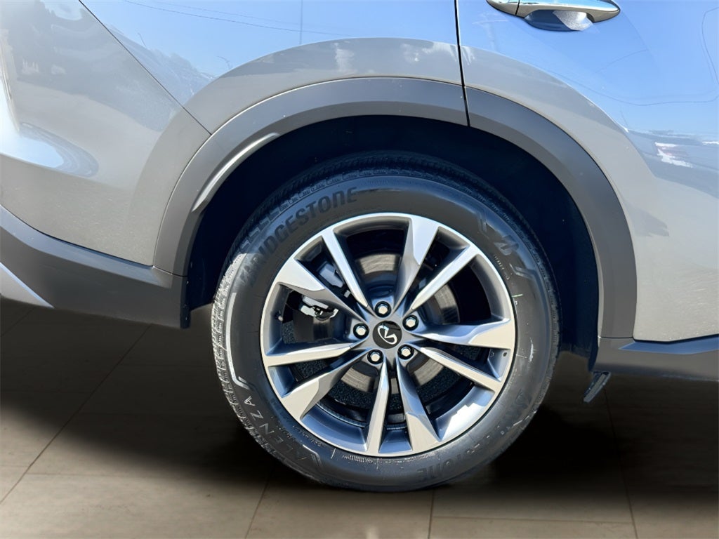 2024 INFINITI QX60 LUXE