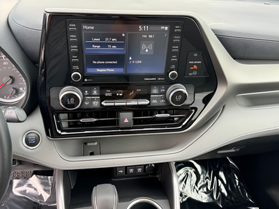 2021 Toyota Highlander LE