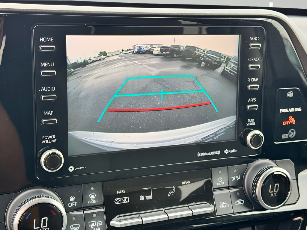 2021 Toyota Highlander LE