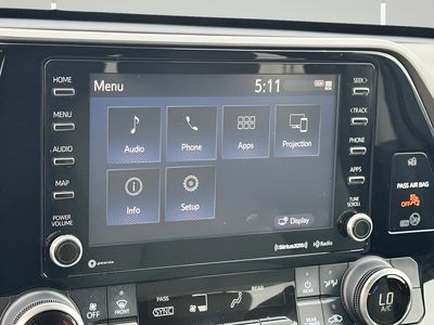 2021 Toyota Highlander LE
