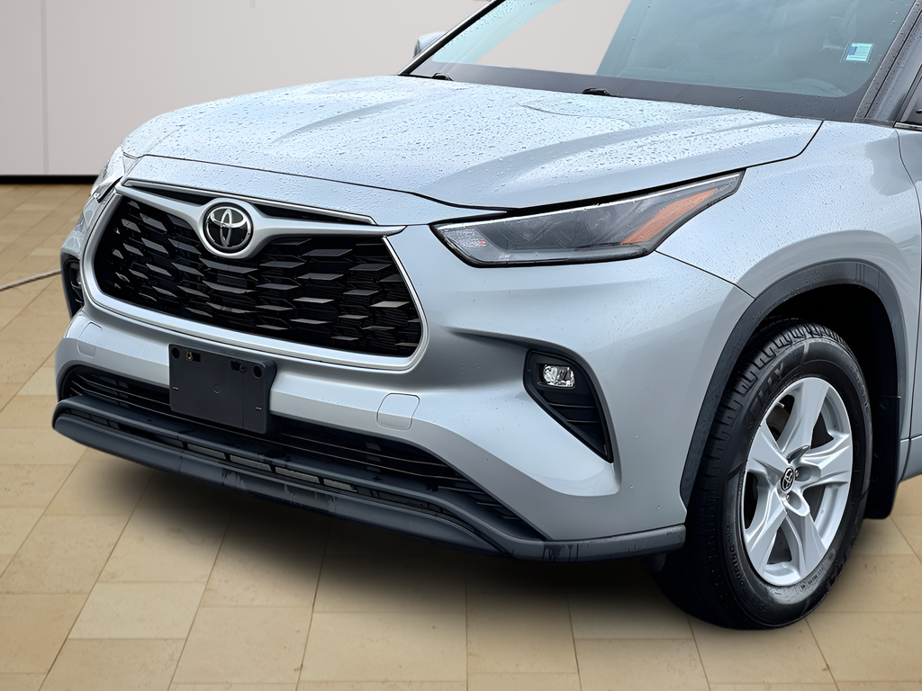 2021 Toyota Highlander LE