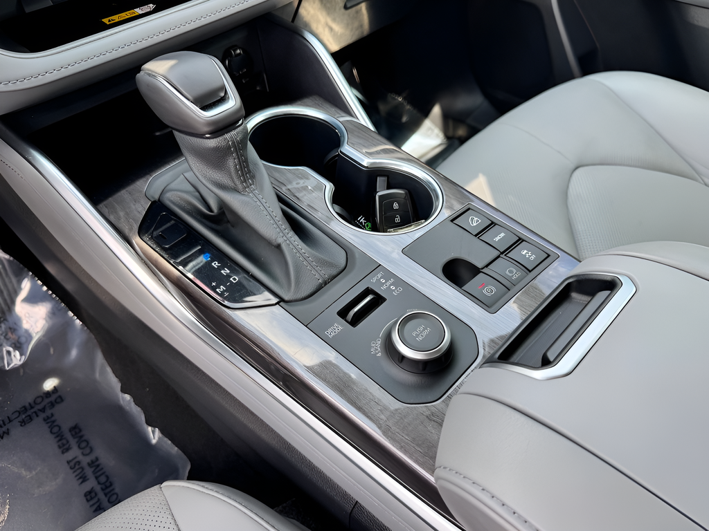 2024 Toyota Highlander Limited