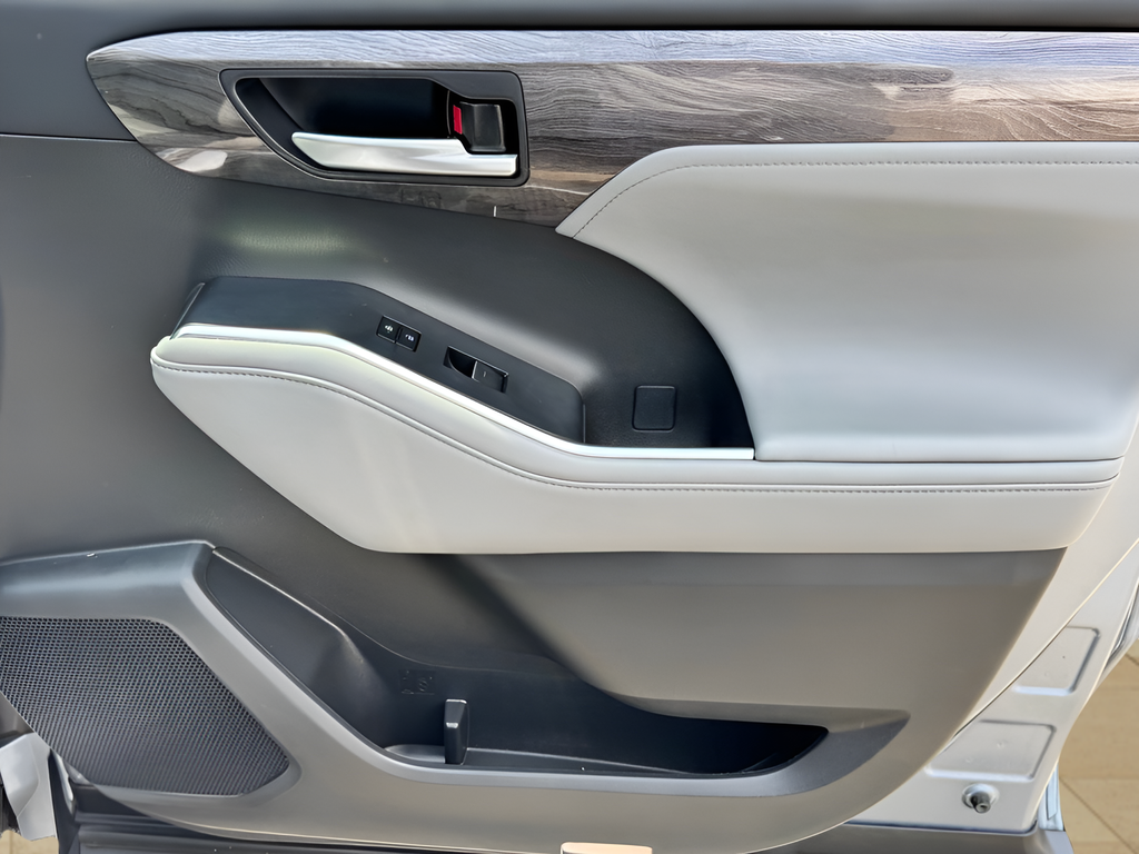 2024 Toyota Highlander Limited