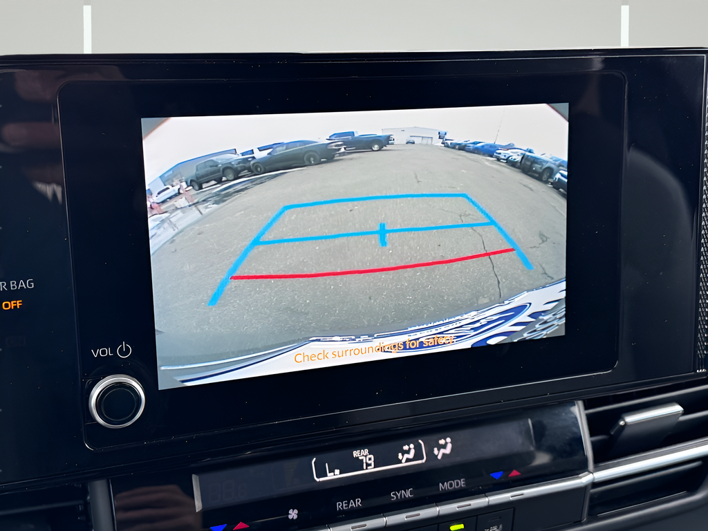 2025 Toyota Sienna LE 8 Passenger