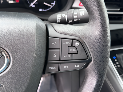 2025 Toyota Sienna LE 8 Passenger