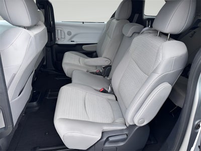 2025 Toyota Sienna LE 8 Passenger