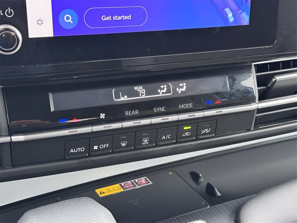 2025 Toyota Sienna LE 8 Passenger